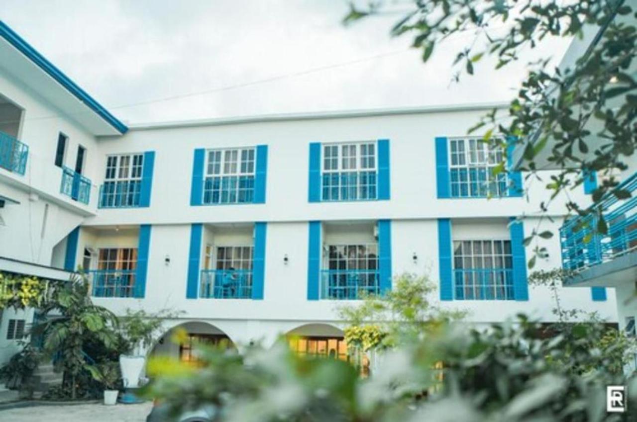 Bernese Resort Hotel Powered By Cocotel Ligao Exterior photo