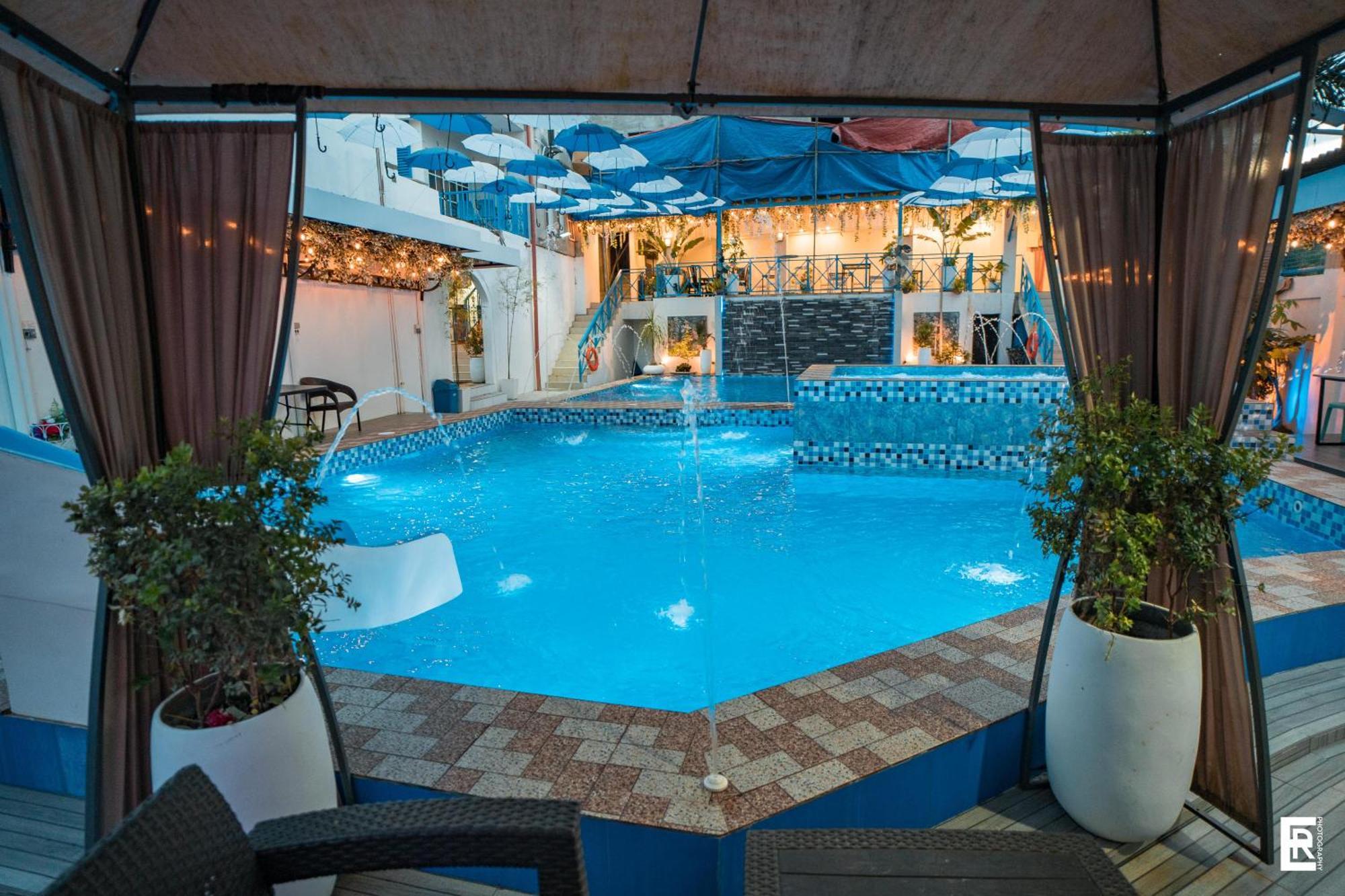 Bernese Resort Hotel Powered By Cocotel Ligao Exterior photo