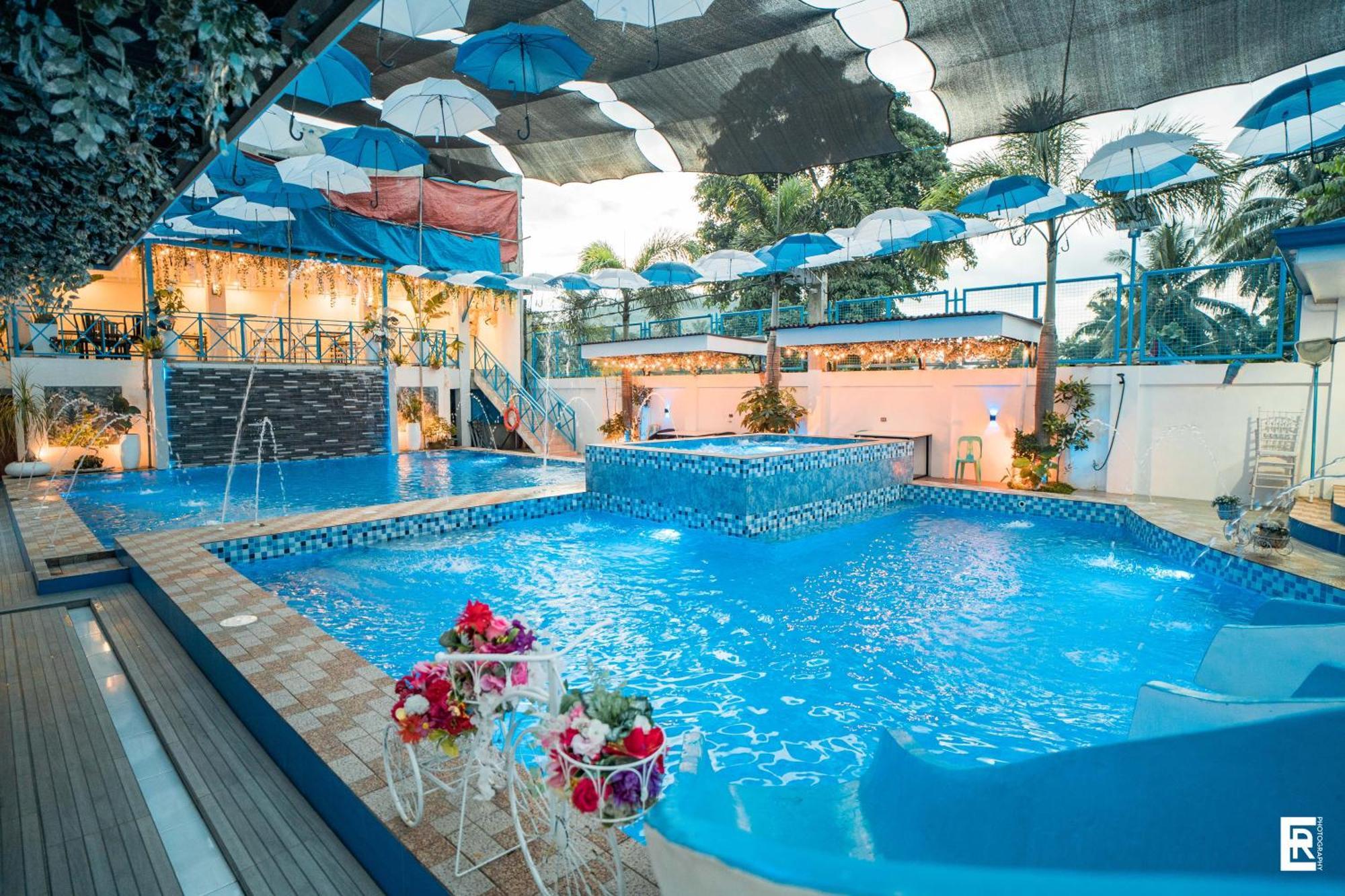 Bernese Resort Hotel Powered By Cocotel Ligao Exterior photo